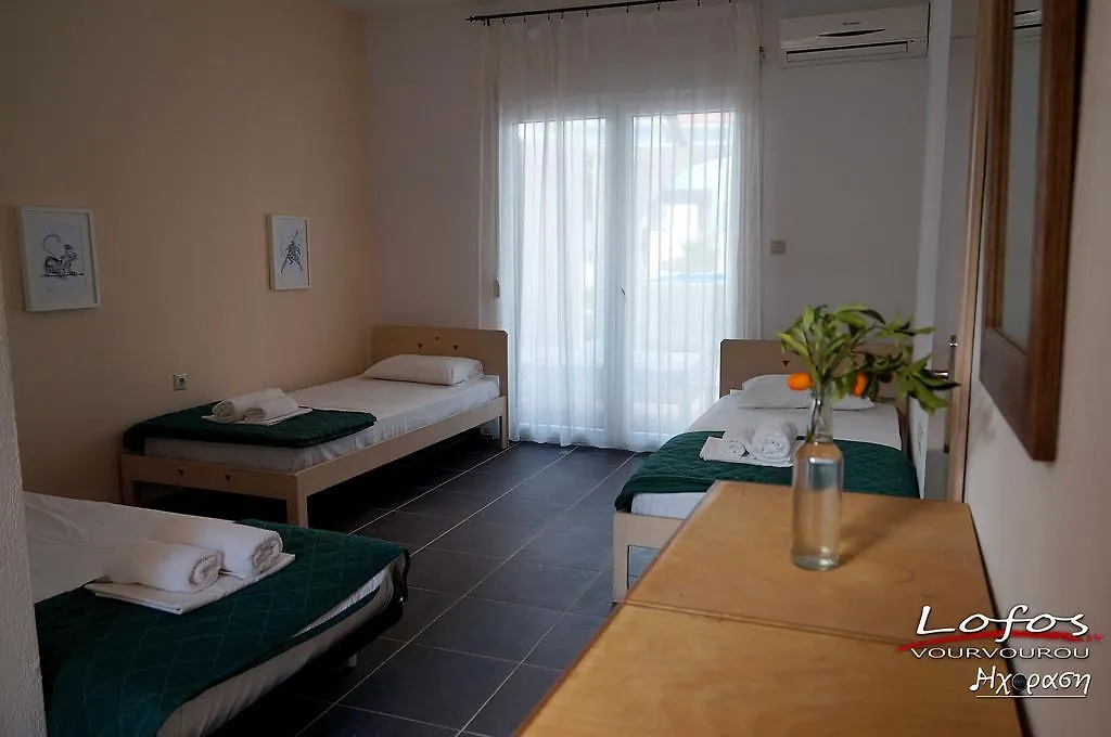 Lofos Vourvourou Apartment