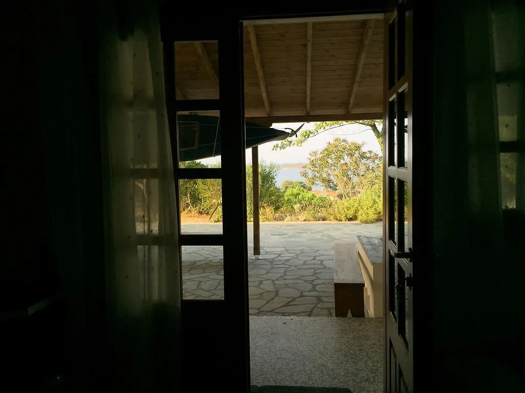 Lofos Vourvourou Apartment