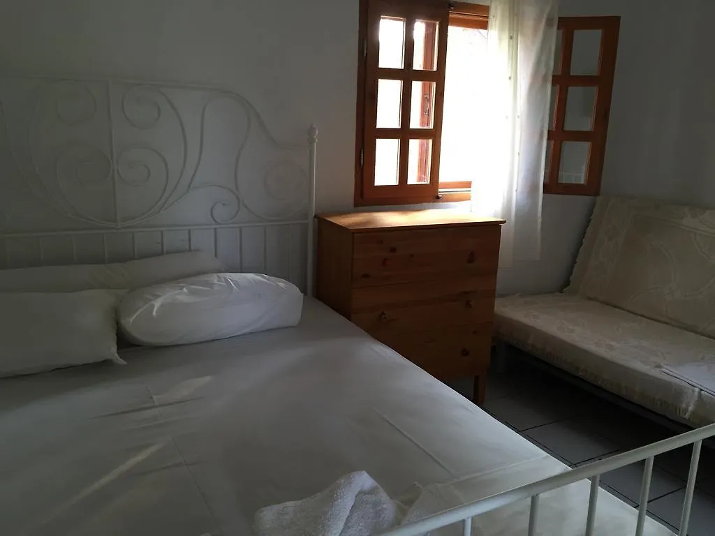 Lofos Vourvourou Apartment