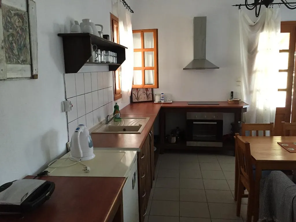 Lofos Vourvourou Apartment