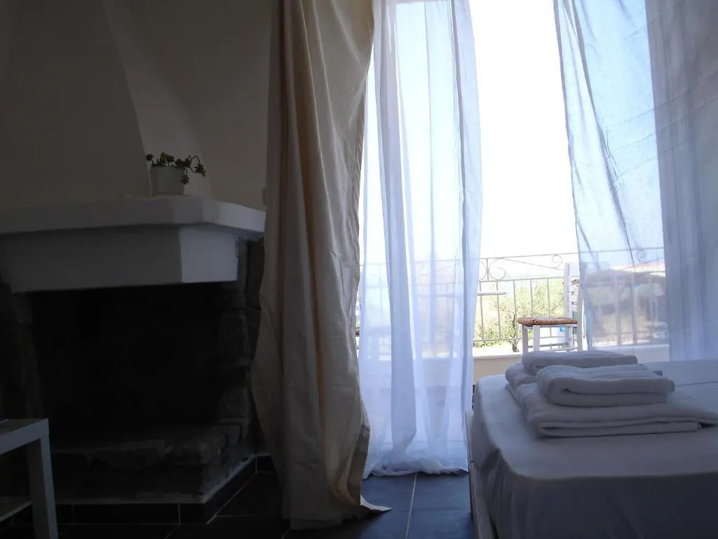 Lofos Vourvourou Apartment